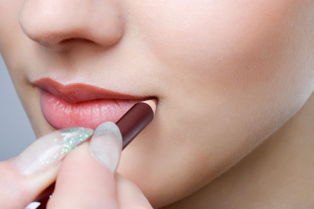 6 Practical Tips For More Kissable Lips